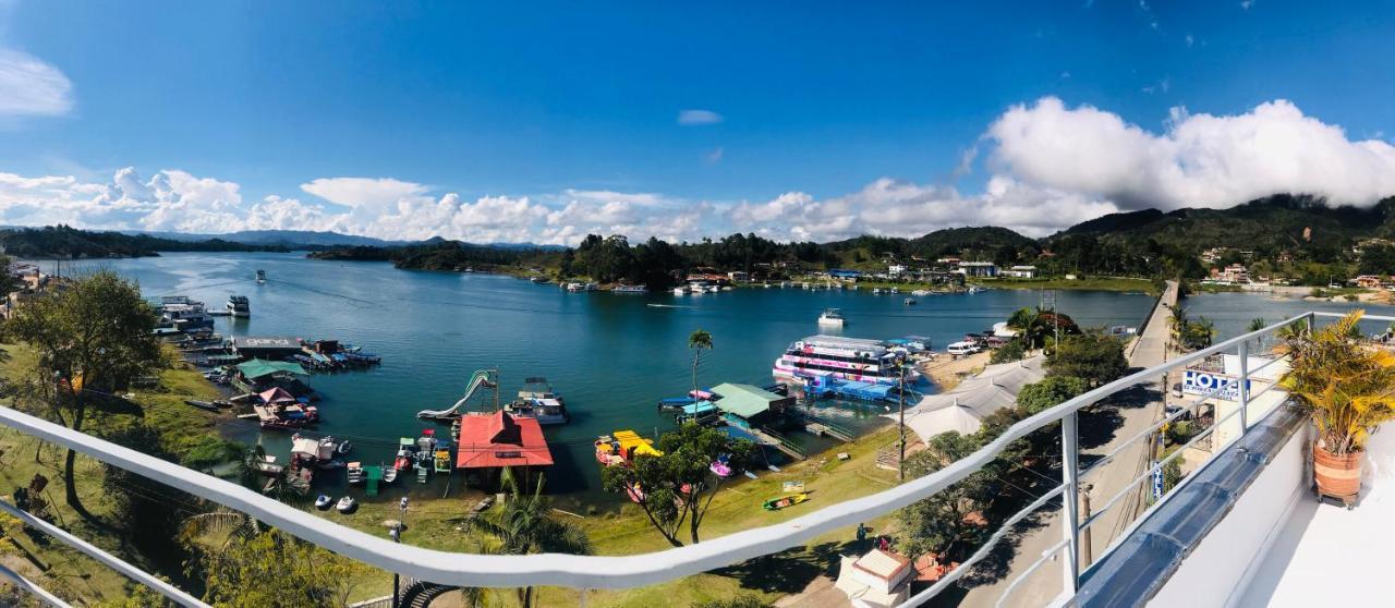 Aptos Vista Al Embalse, Frente Al Lago, Restaurantes, Bares Guatapé Exterior photo